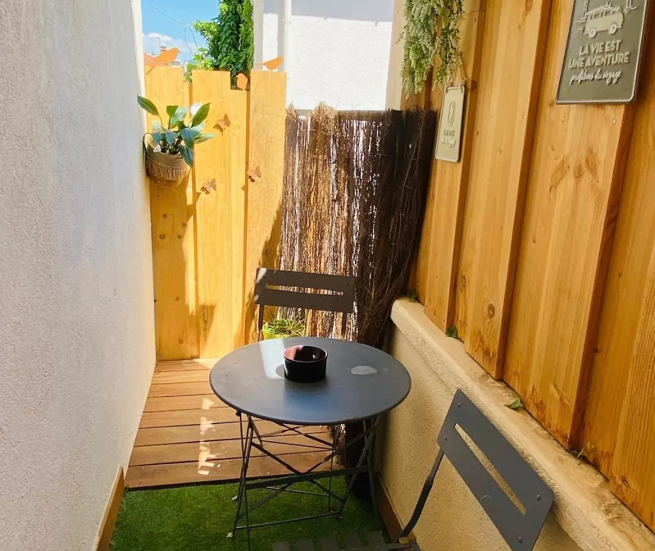 Charmant Logement De Qualite - Centre Ville De Millau 0*,